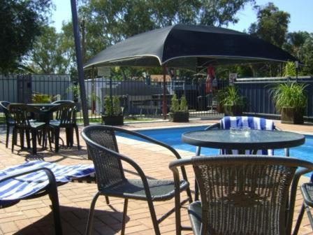 Alice Springs Airport Motel Exterior photo